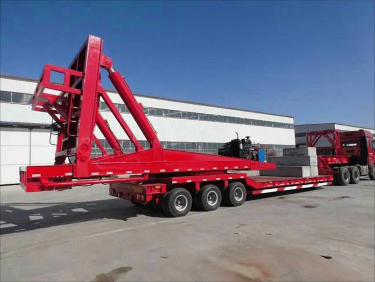 Maple Leaf Transport Semi-trailer